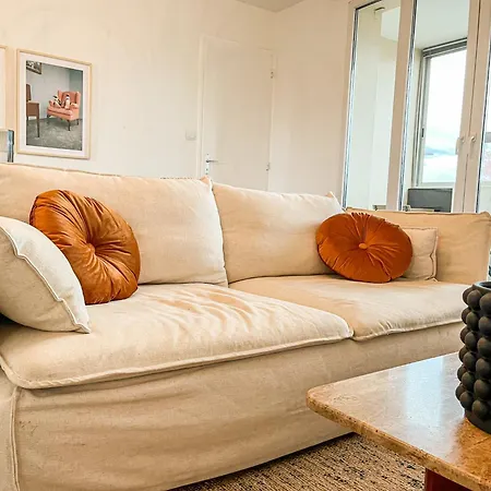 Apartment Republique